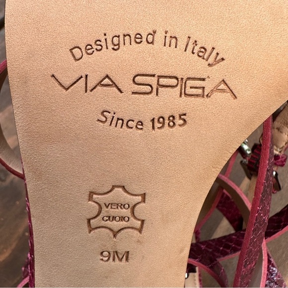 Via Spiga Strappy Block Heel Sandals Berry Snake Print Leather Size 9 - Picture 11 of 13